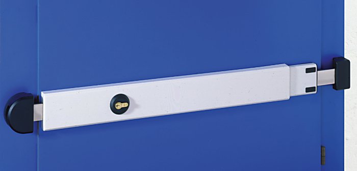 The Viro Adjustable Locking Bar fits doors with a width of between 73 and 98 cm.